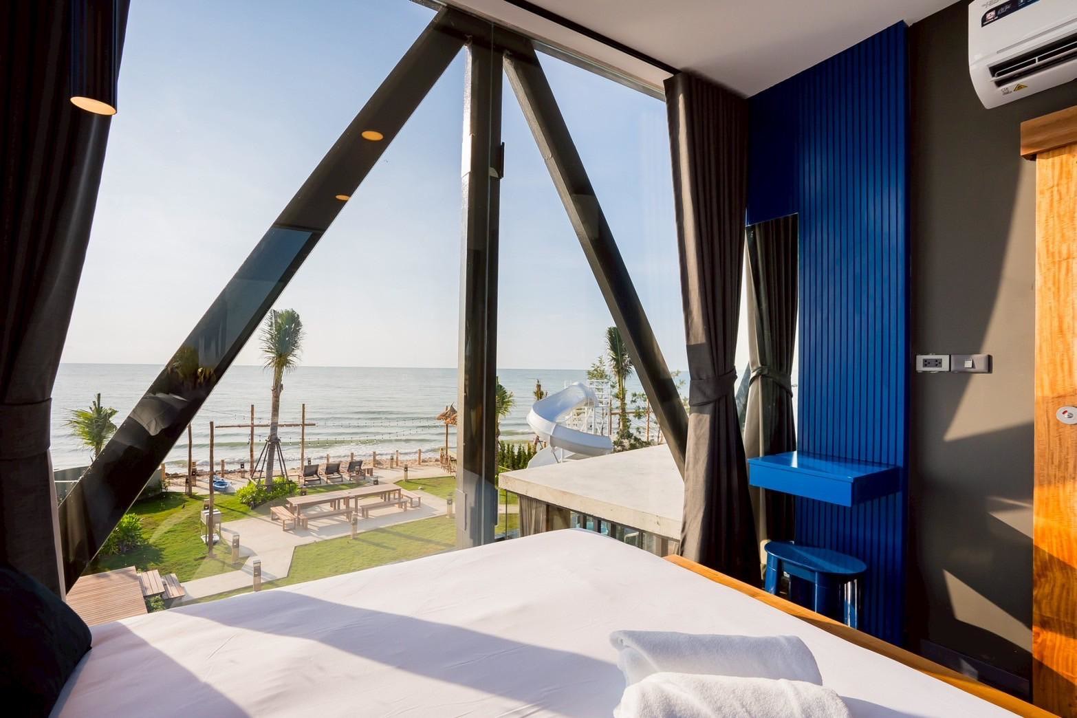 LINE_ALBUM_BAY Beach Villa_250507_113
