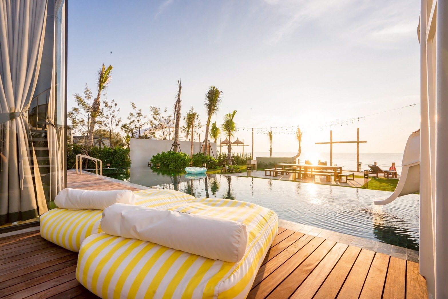 LINE_ALBUM_Splint Beach Villa_250507_101