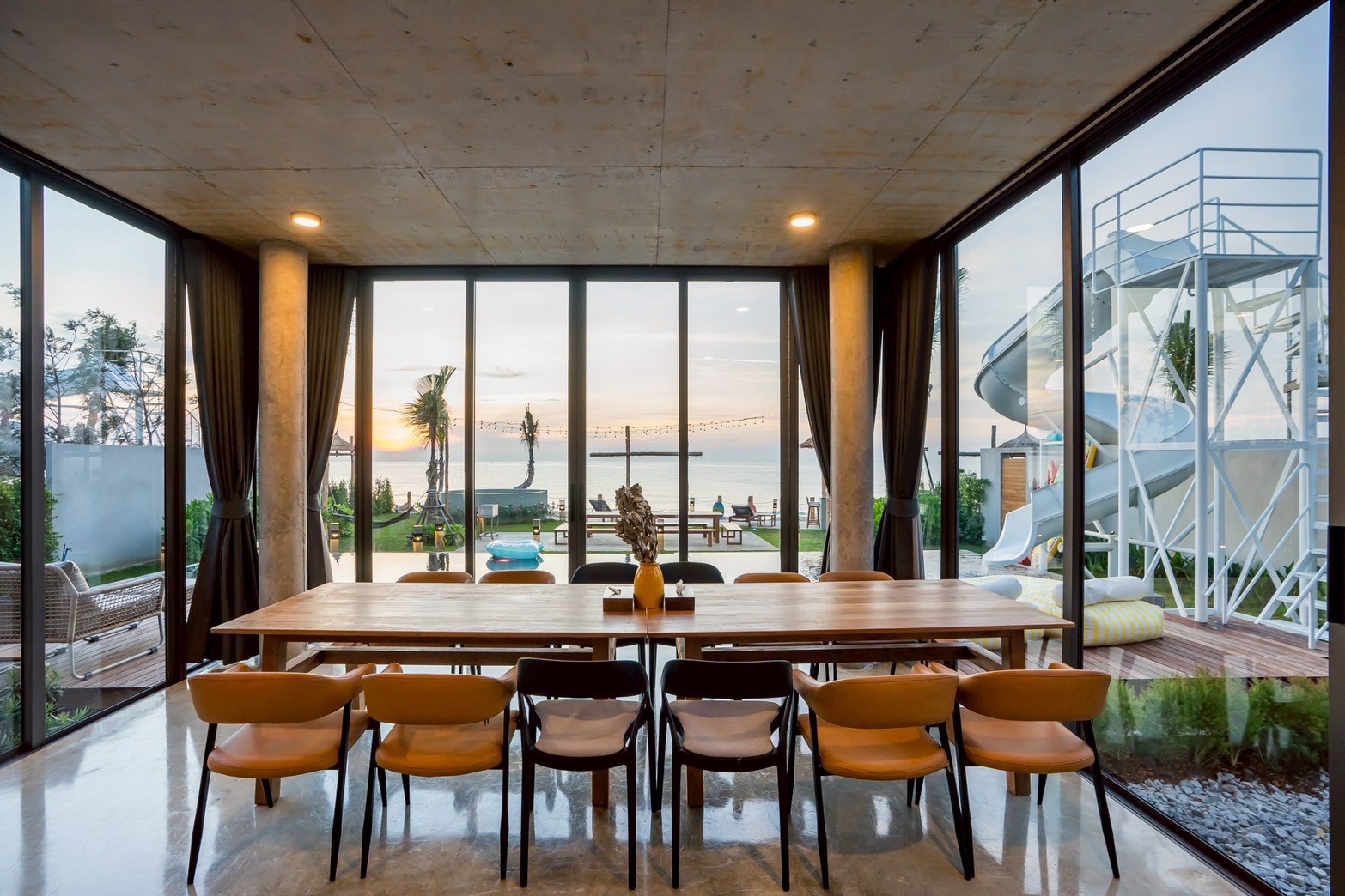LINE_ALBUM_Splint Beach Villa_250507_40