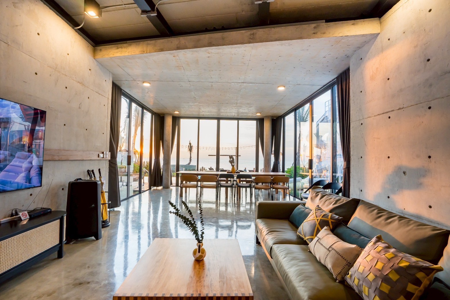 LINE_ALBUM_Splint Beach Villa_250507_48