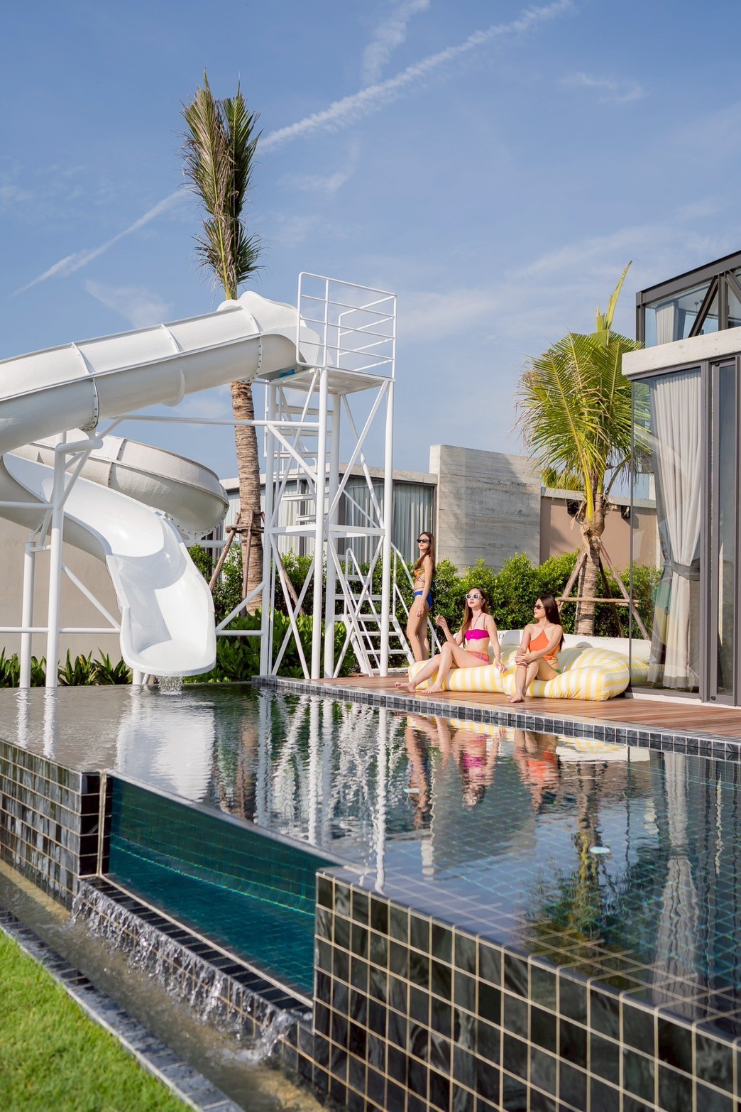 LINE_ALBUM_Splint Beach Villa_250507_5