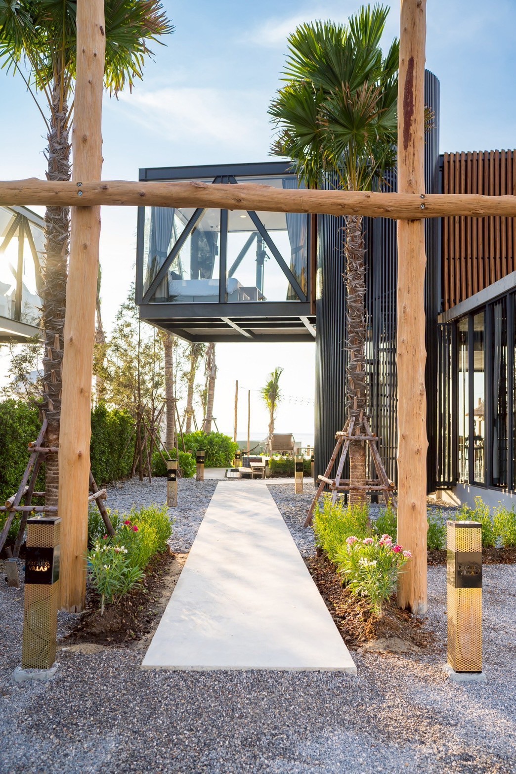 LINE_ALBUM_Splint Beach Villa_250507_76
