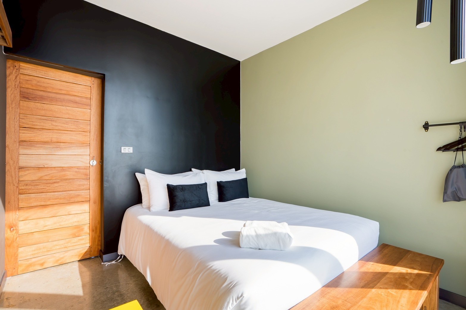 LINE_ALBUM_Splint Beach Villa_250507_88