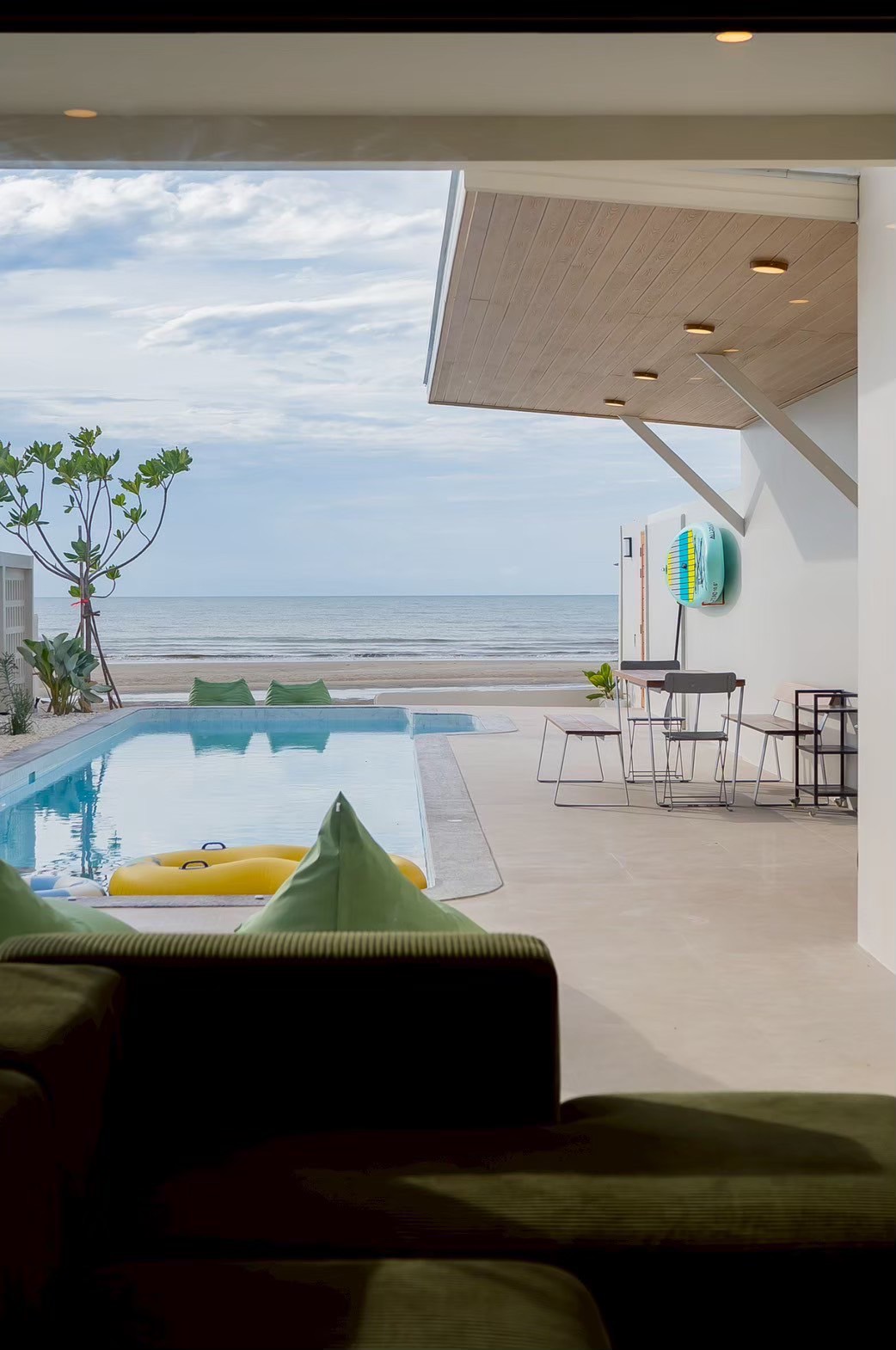 LINE_ALBUM_Gusto Sea Villa Chaam_250922_127