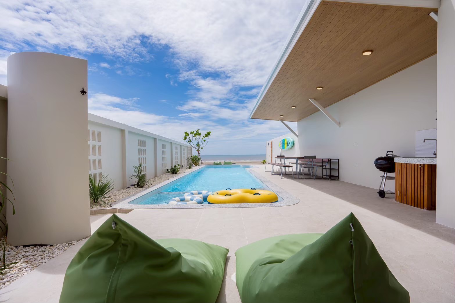 LINE_ALBUM_Gusto Sea Villa Chaam_250922_160