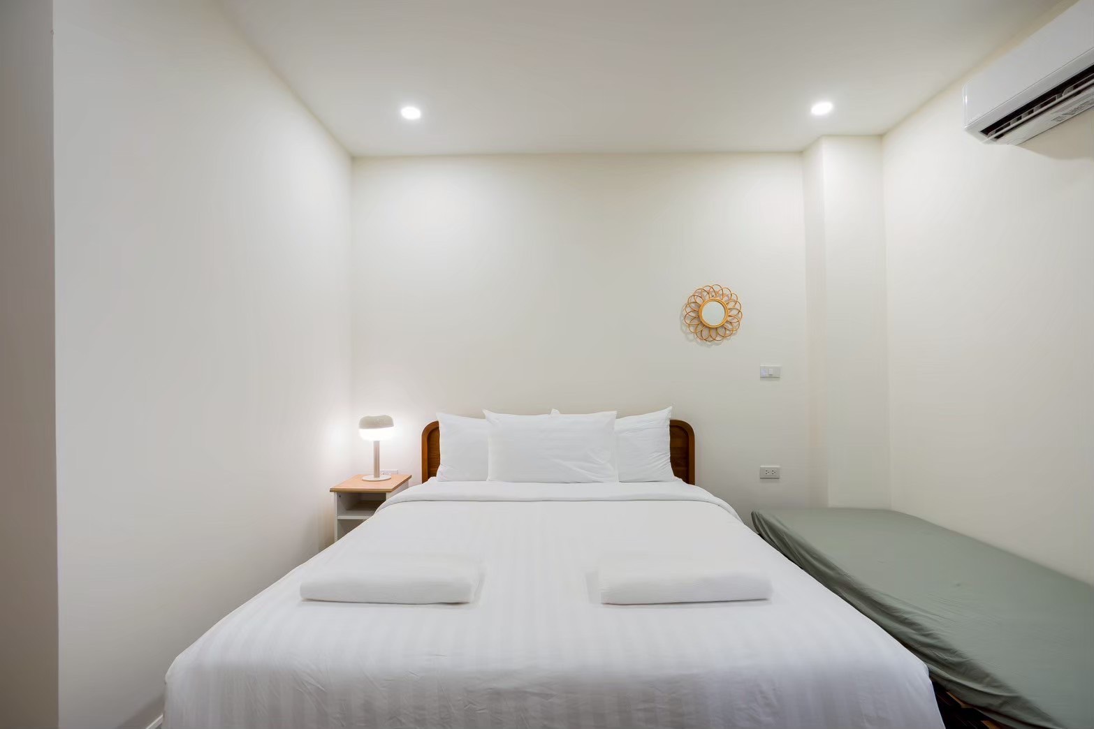 LINE_ALBUM_Gusto Sea Villa Chaam_250922_18