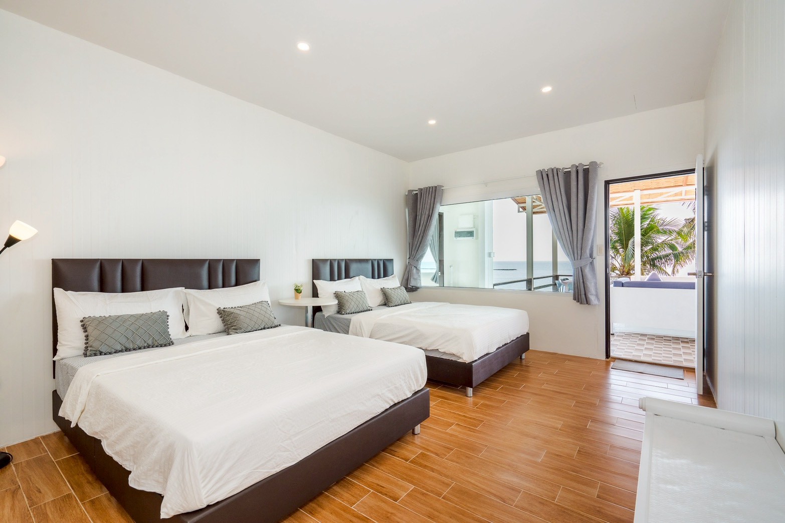 LINE_ALBUM_Laila Beach Villa_260208_13