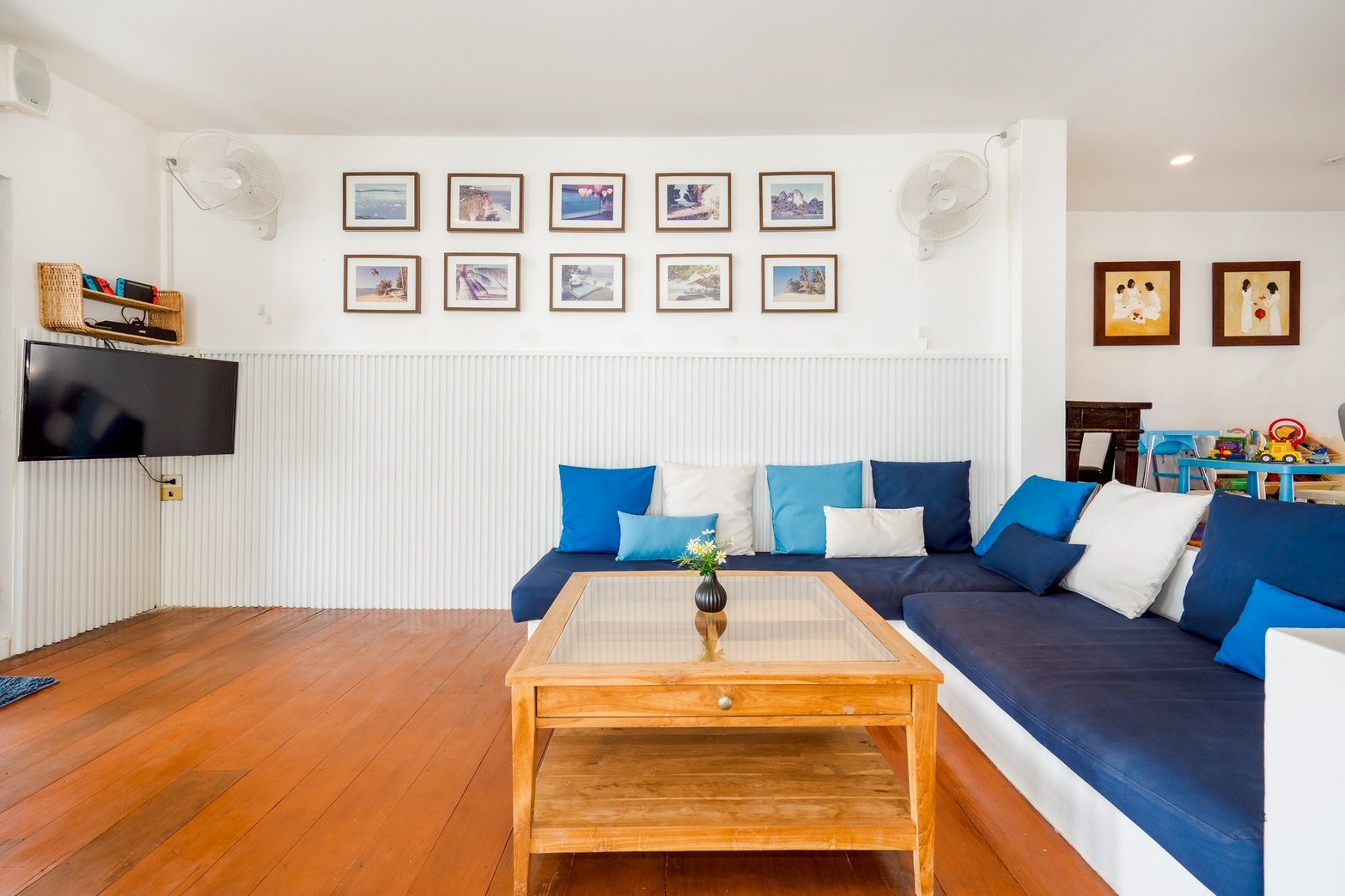 LINE_ALBUM_Laila Beach Villa_260208_24