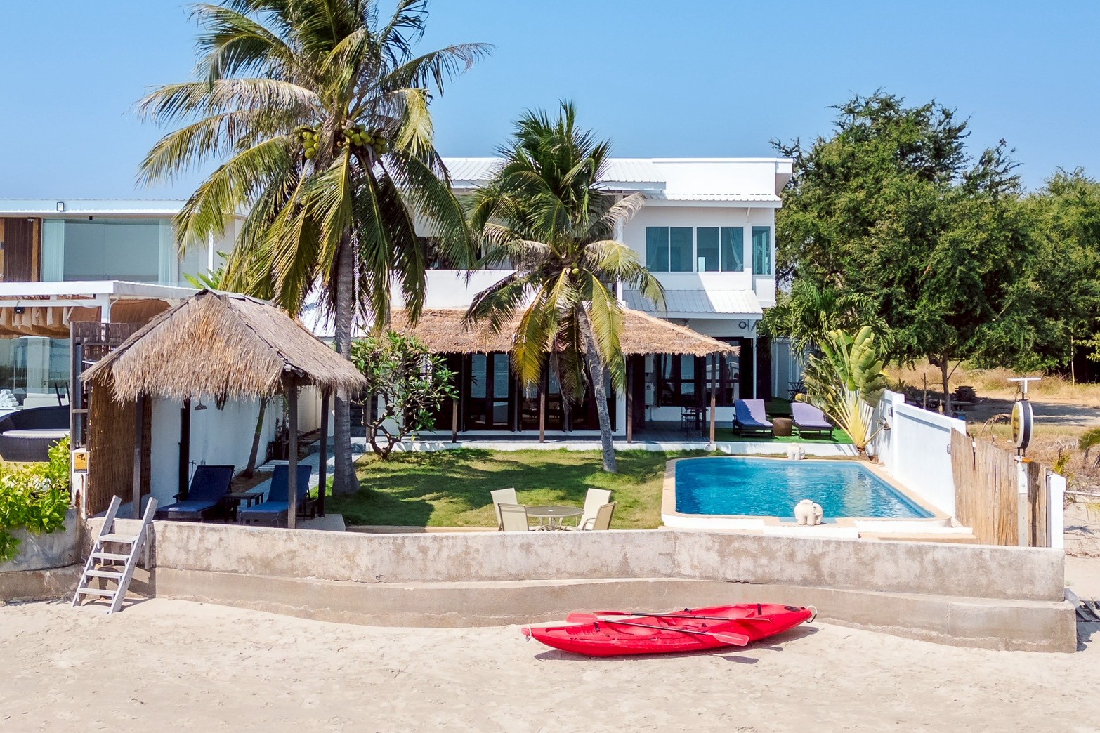 LINE_ALBUM_Laila Beach Villa_260208_44