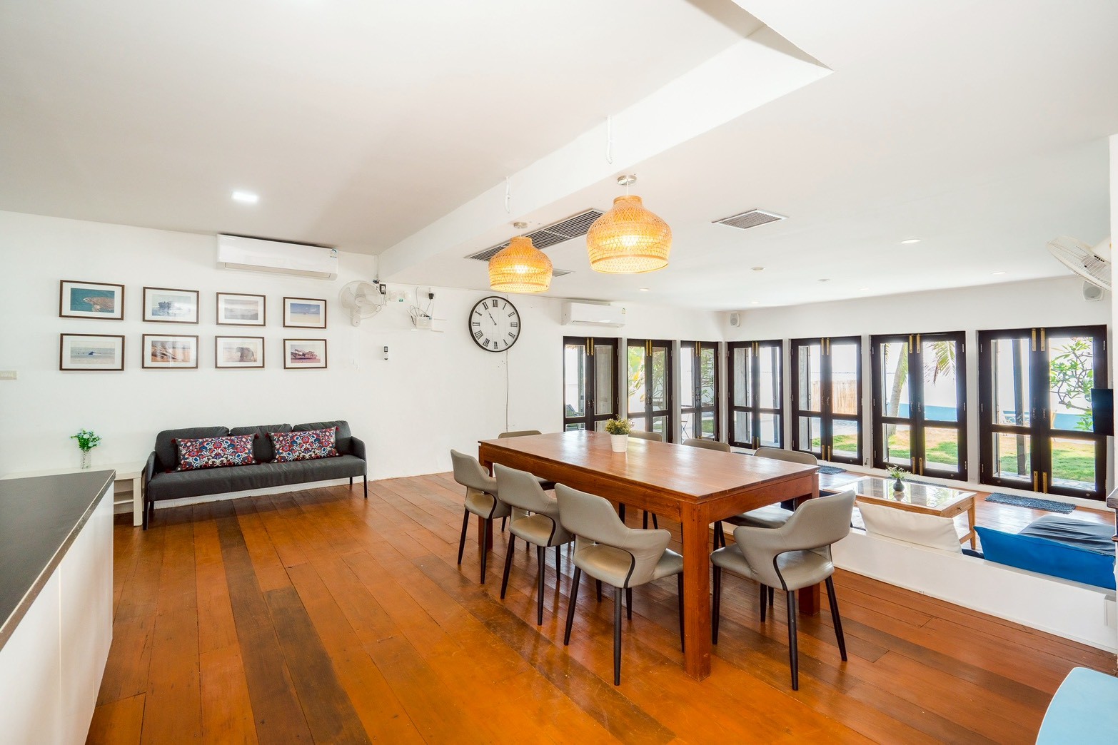 LINE_ALBUM_Laila Beach Villa_260208_5