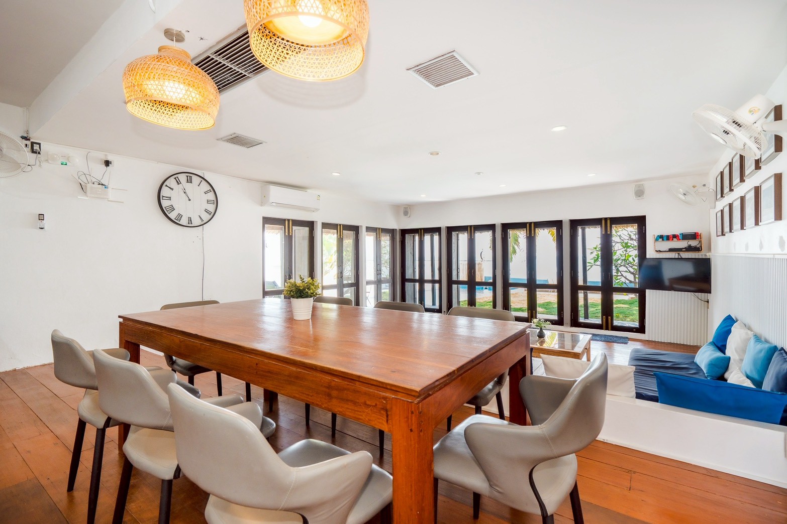 LINE_ALBUM_Laila Beach Villa_260208_6